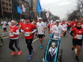 Bieg Niepodległości 2014 z niepełnosprawnym Tomkiem