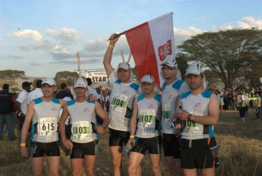 W The Polish Charity Running Team na Lewa Marathon-Kenya 2010